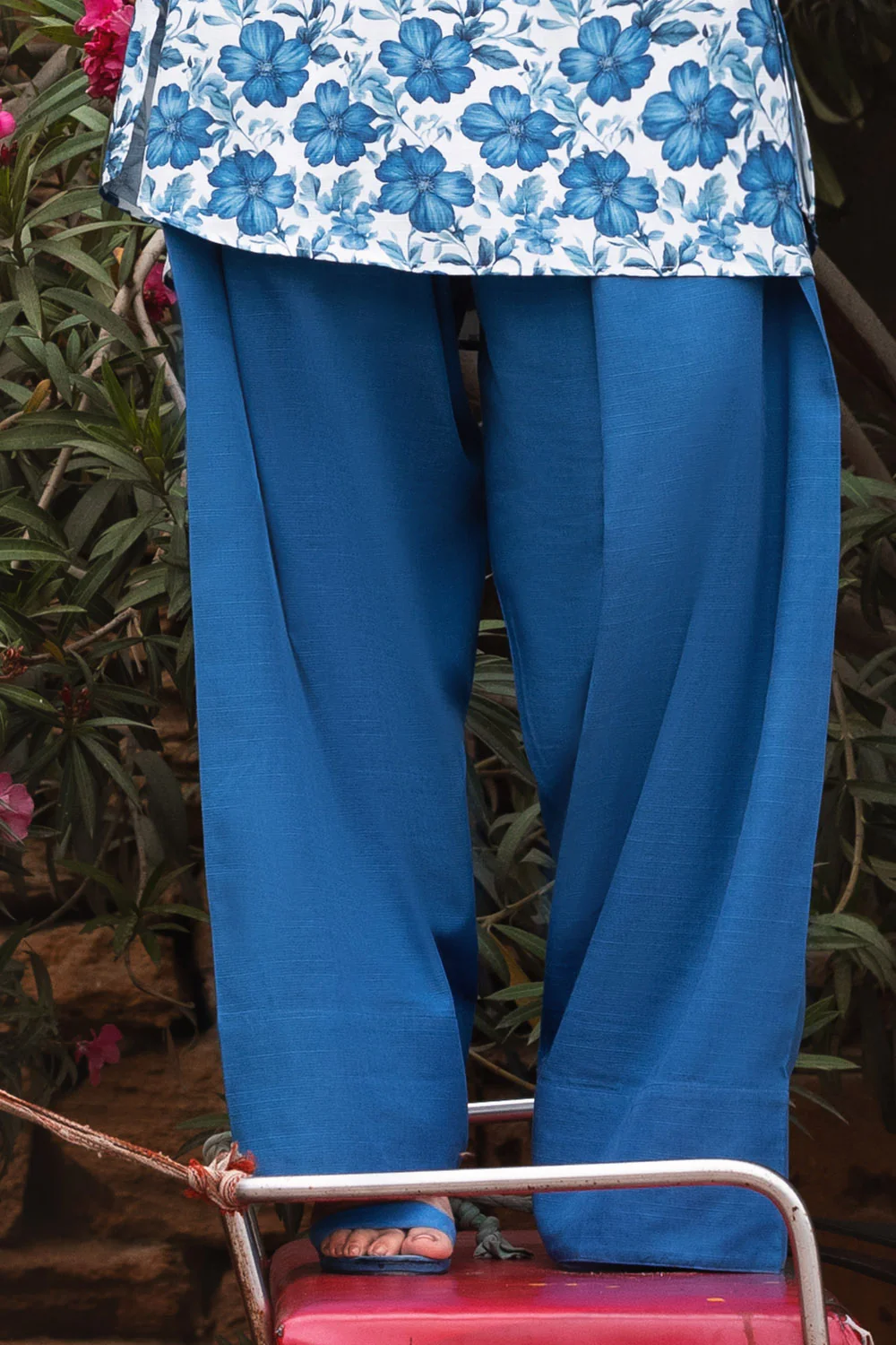 2 Piece Printed Cotton Linen Khaddar Suit - Image 4
