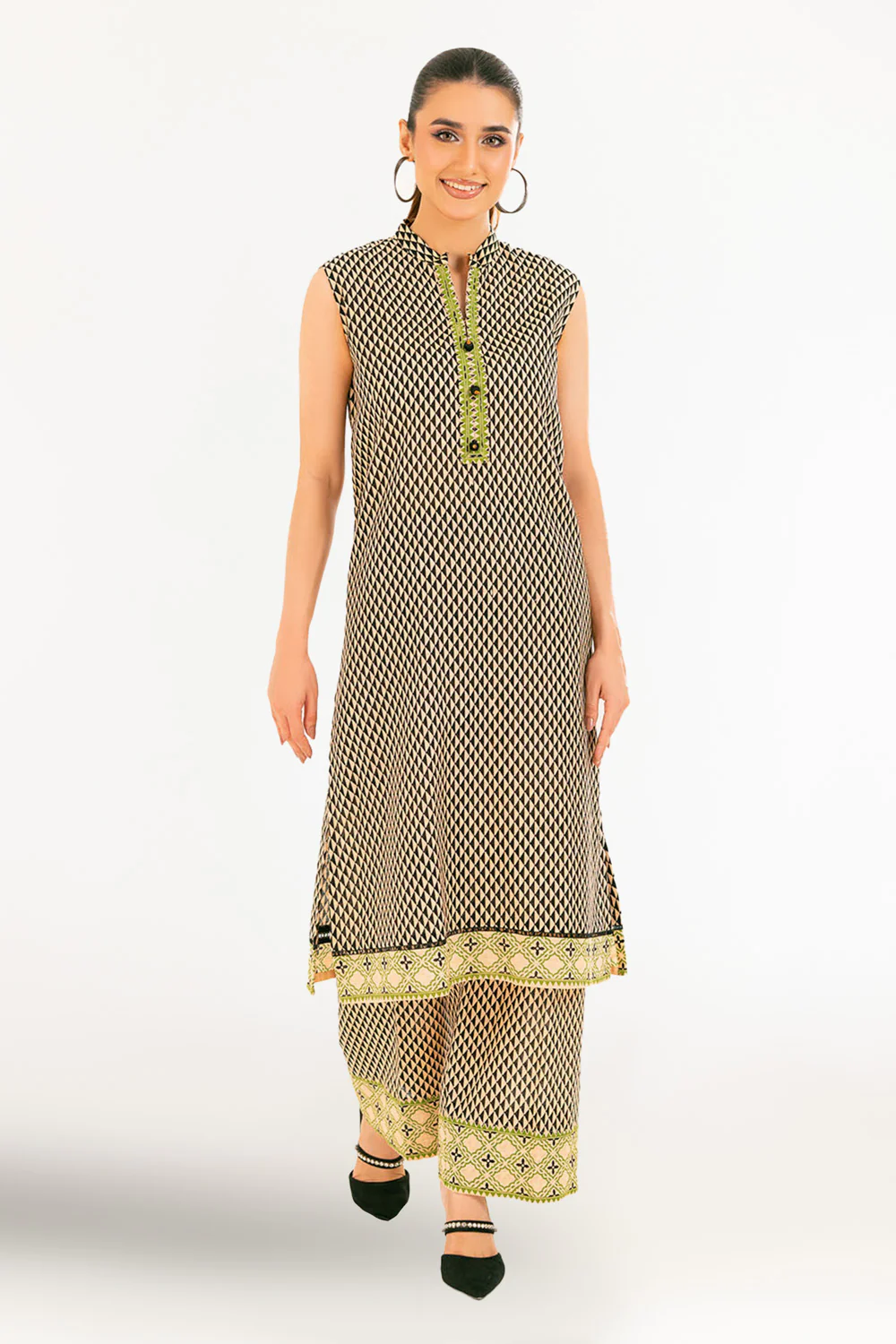 2 Piece Printed Khaddar Suit