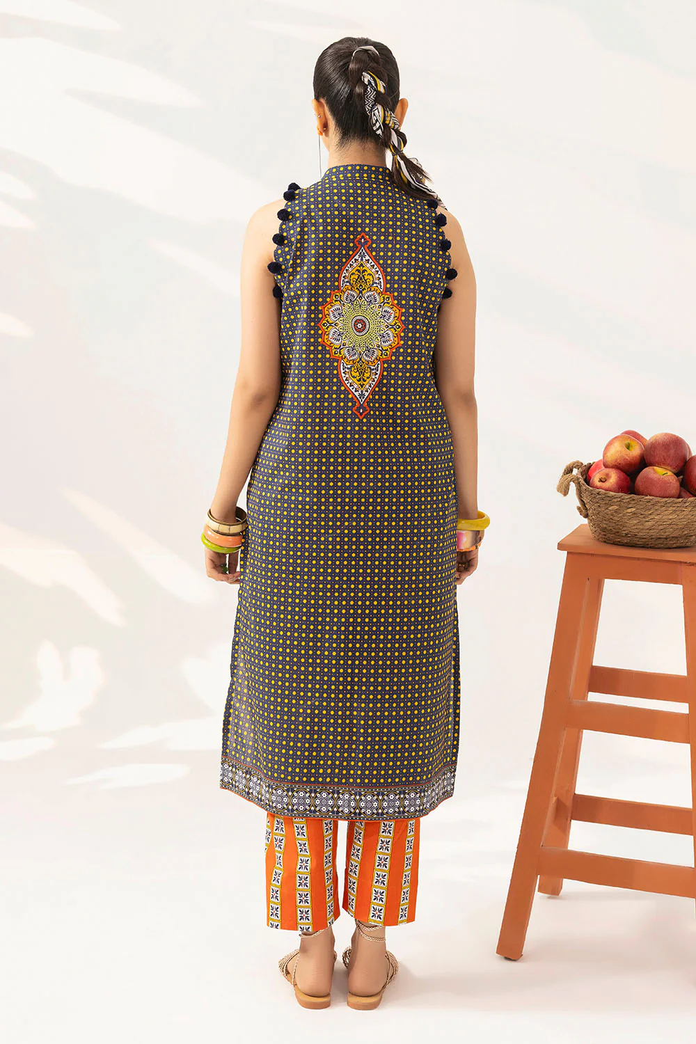 2 Piece Printed Lawn Suit - Image 4
