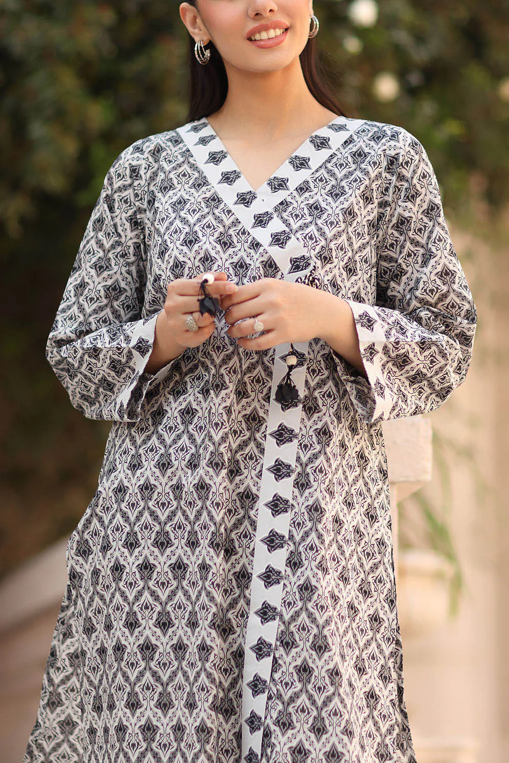 2 Piece Printed Lawn Suit - Image 2