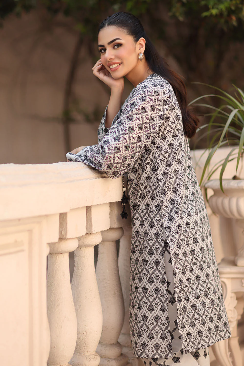 2 Piece Printed Lawn Suit - Image 4