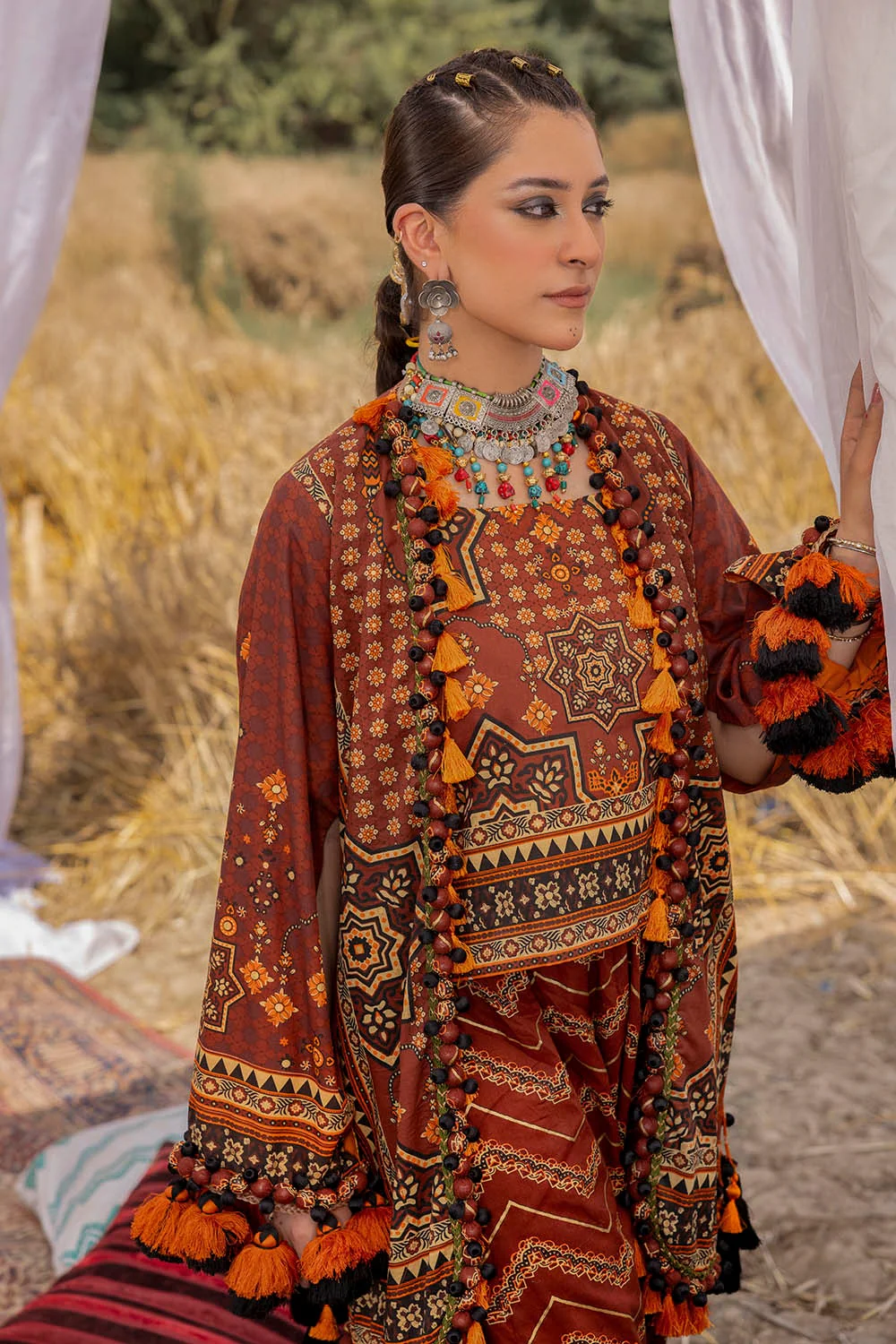 2 Piece Unstitched Gold Printed Lawn Suit - Image 3