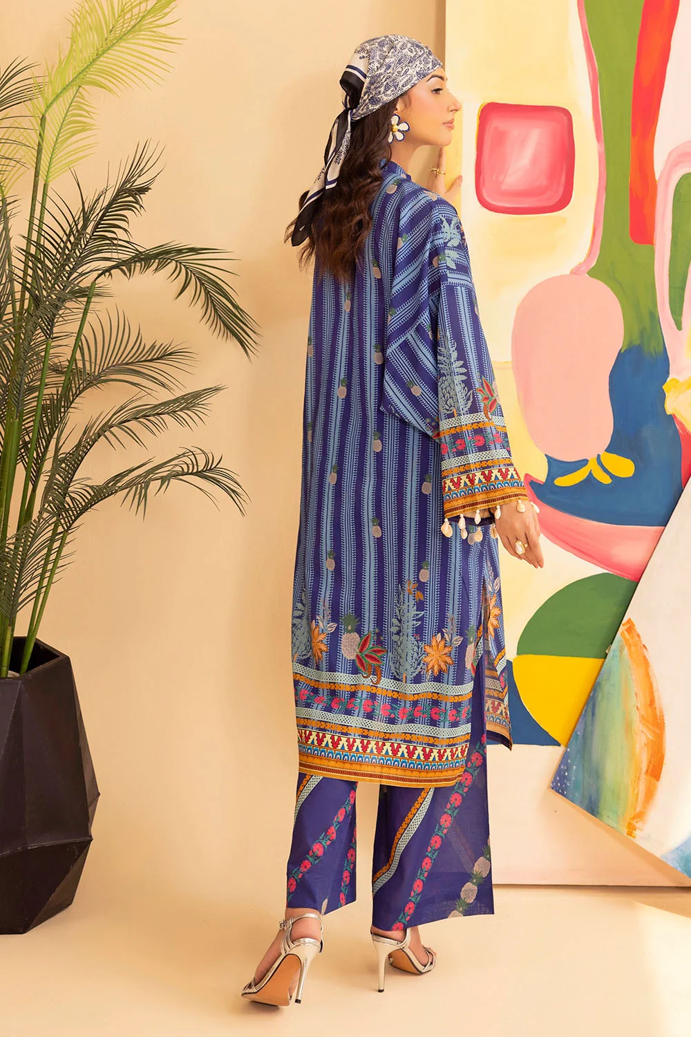 2 Piece Unstitched Printed Lawn Suit - Image 5