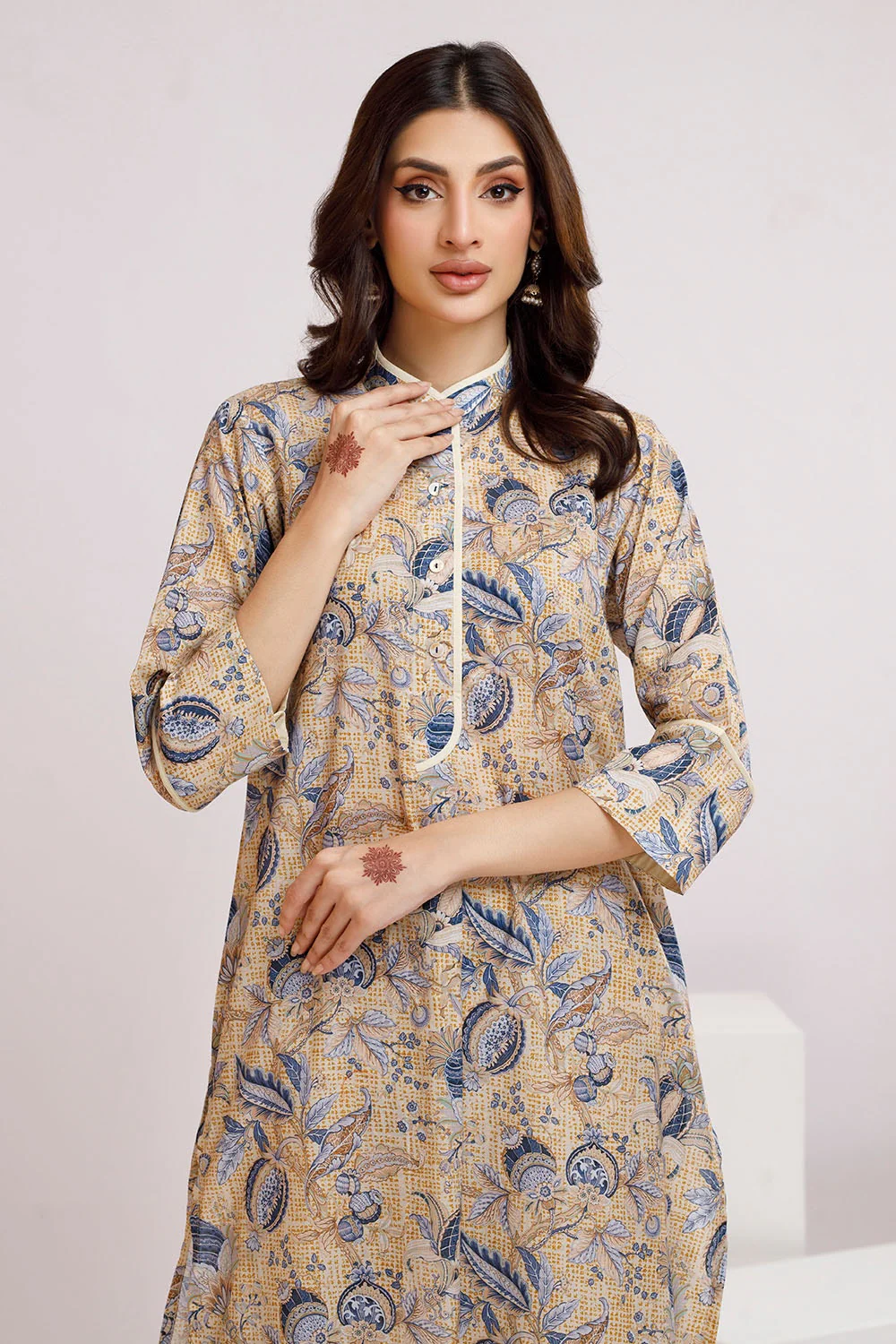 2 Piece Unstitched Printed Lawn Suit - Image 6