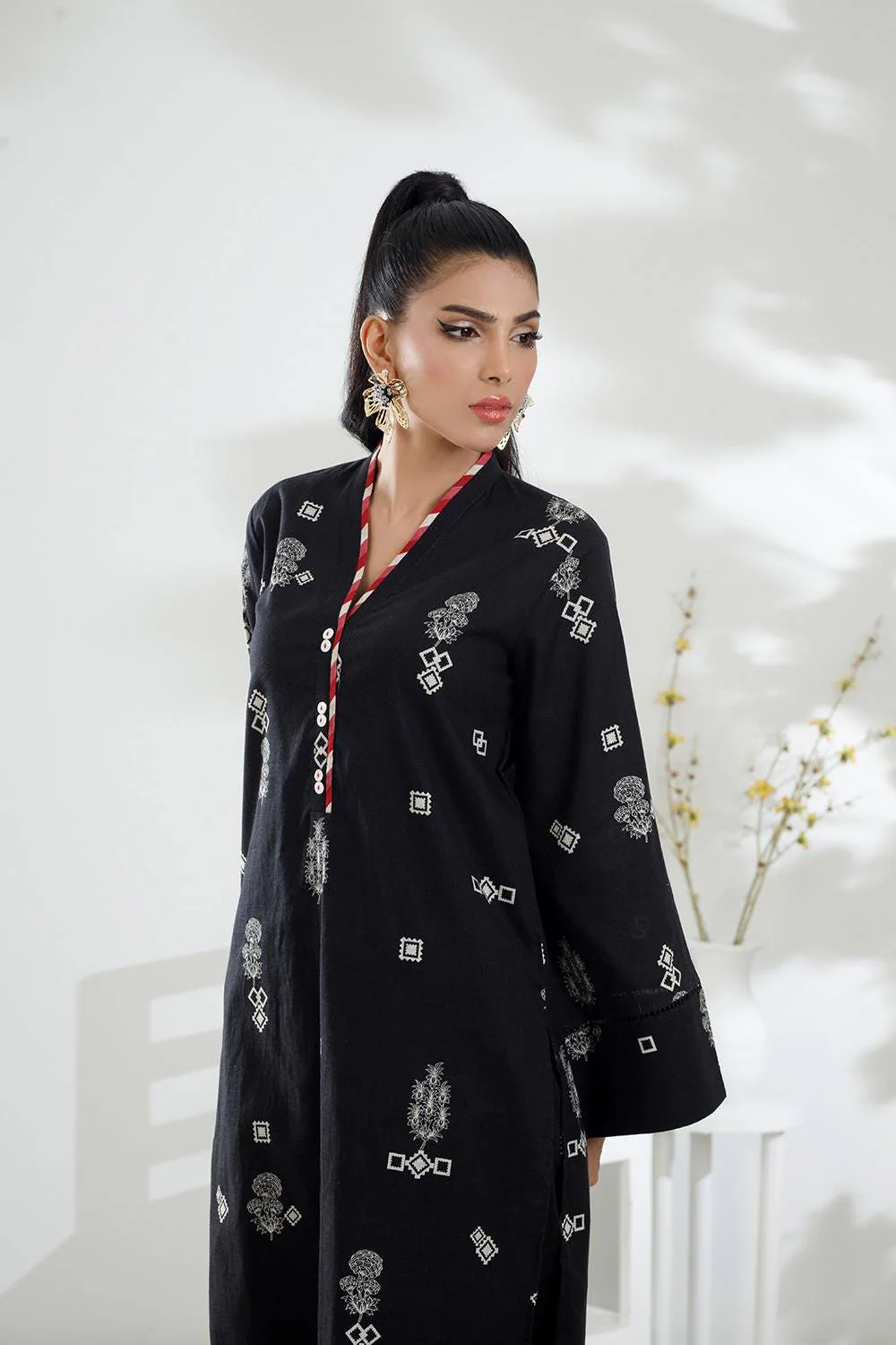 3 Piece Cross Slub Printed Suit - Image 2