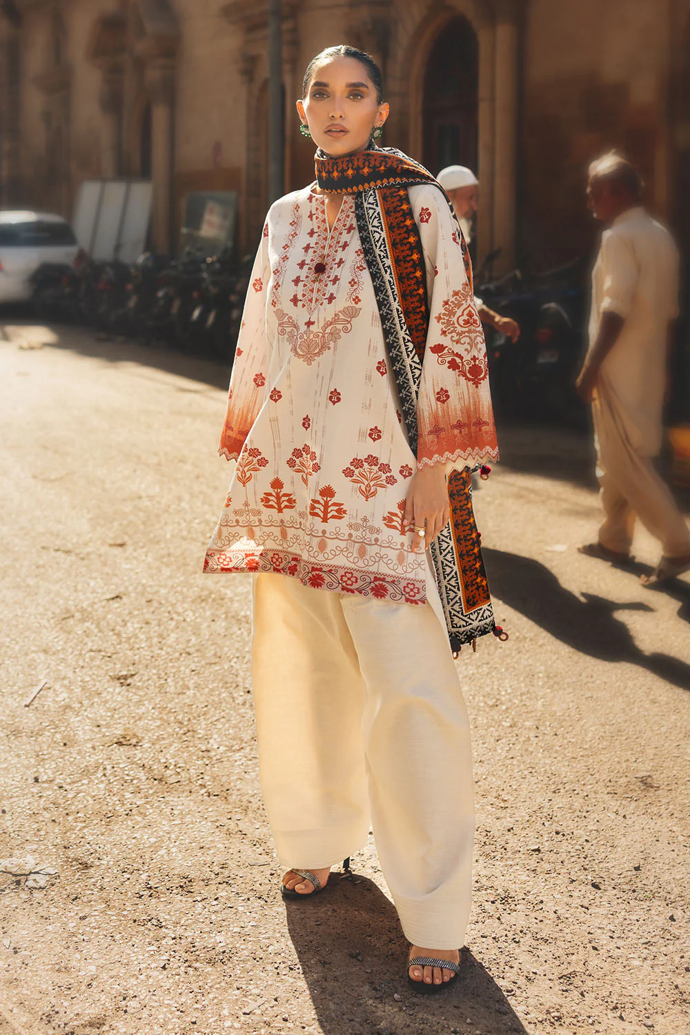 3 Piece Digital Printed Linen Khaddar Suit with Dupatta - Image 6