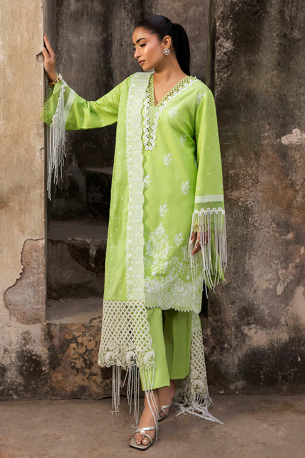 3 Piece Embroidered Jacquard Suit with Embroidered Denting Dupatta - Image 7