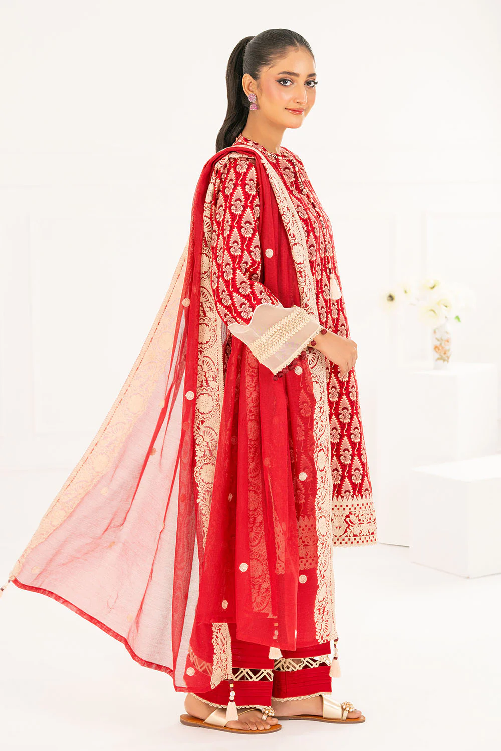 3 Piece Embroidered Khaddar Suit with Net Dupatta - Image 3