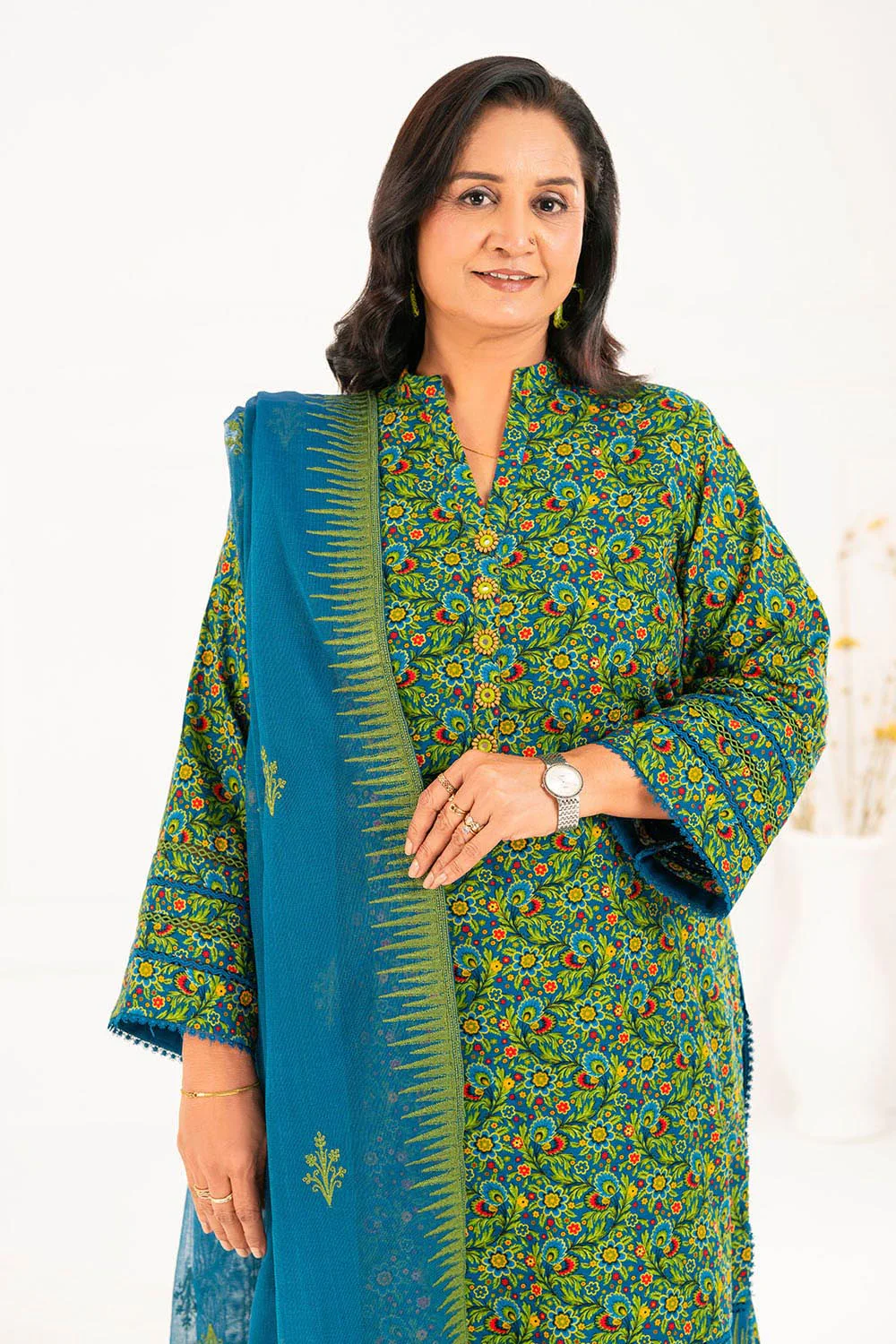 3 Piece Embroidered Khaddar Suit with Net Dupatta - Image 6
