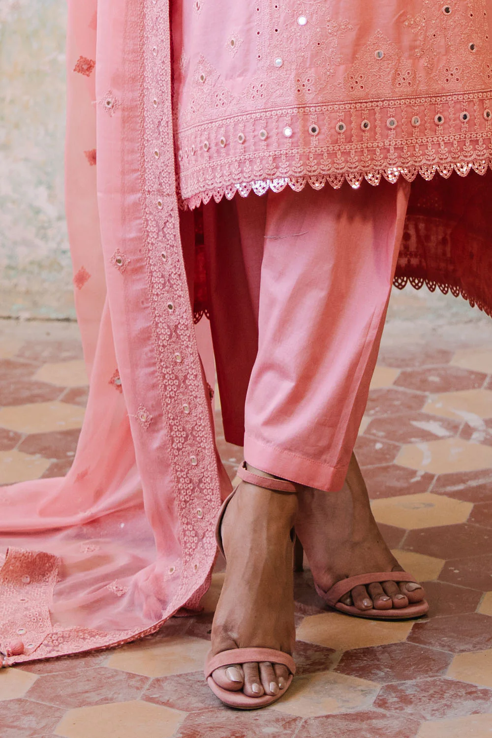 3 Piece Embroidered Lawn Suit with Borders and Embroidered Chiffon Dupatta - Image 4