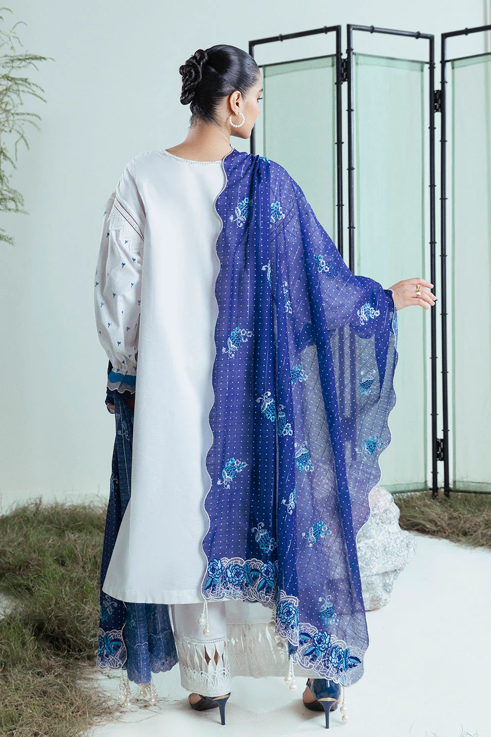 3 Piece Embroidered Lawn Suit with Bunches and Zari Dupatta - Image 3