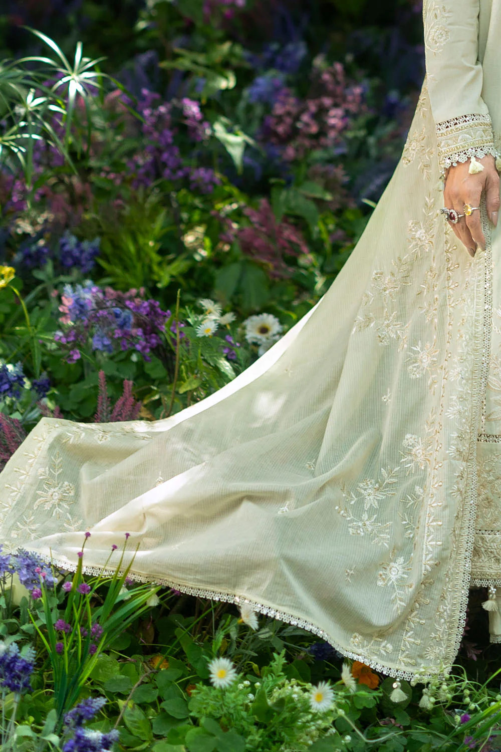3 Piece Embroidered Lawn Suit with Embroidered Borders and Embroidered Denting Lawn Dupatta - Image 6