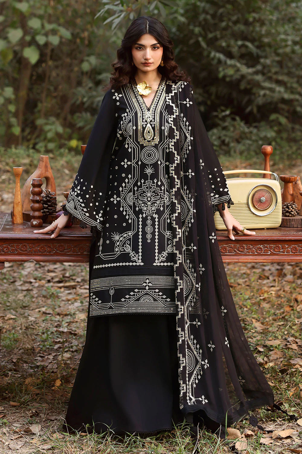 3 Piece Embroidered Lawn Suit with Embroidered Chiffon Dupatta - Image 6