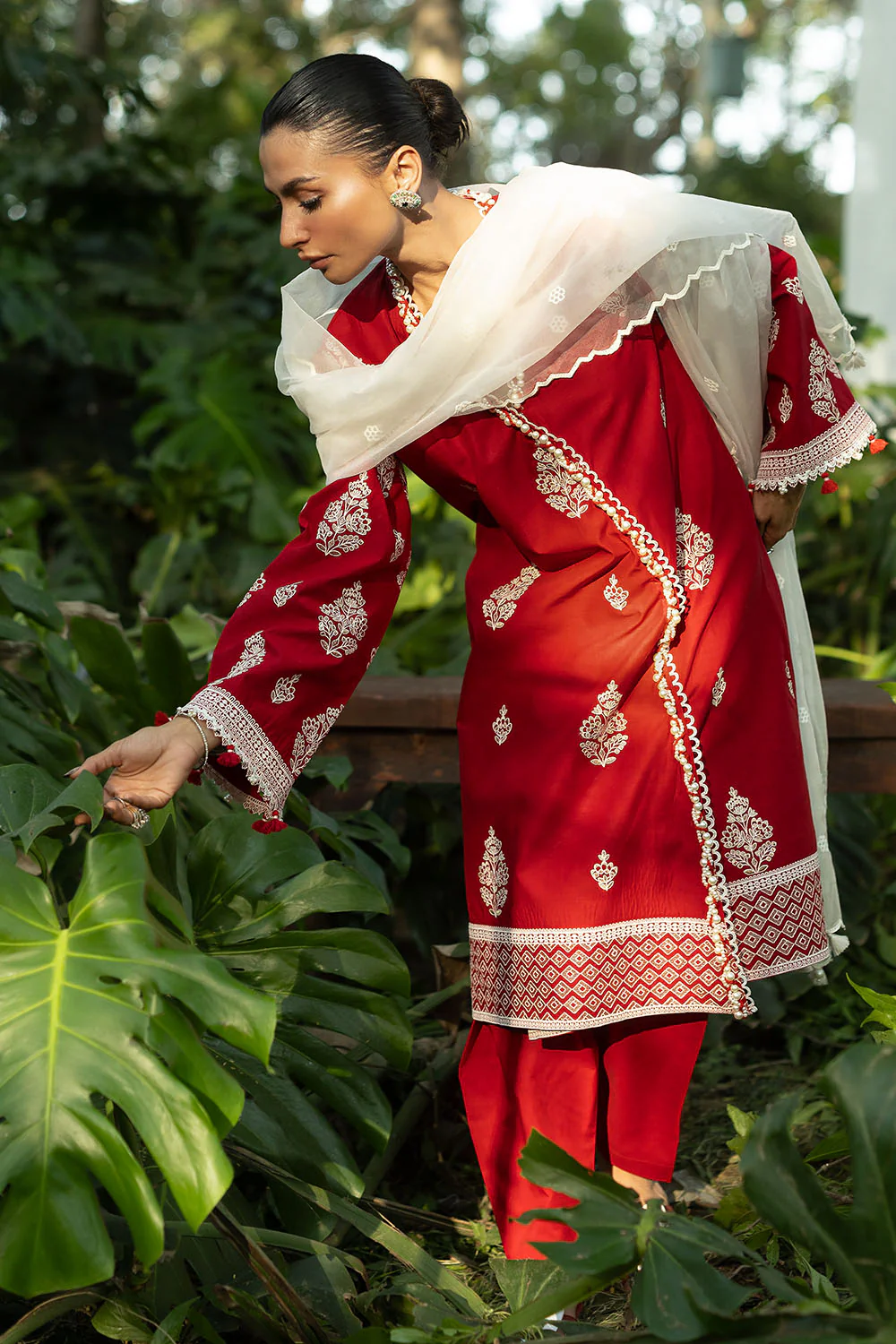 3 Piece Embroidered Lawn Suit with Embroidered Organza Borders and Embroidered Organza Dupatta - Image 4