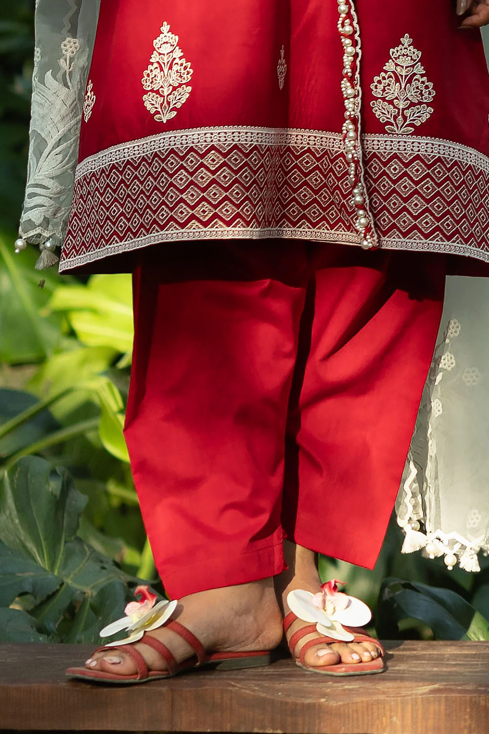 3 Piece Embroidered Lawn Suit with Embroidered Organza Borders and Embroidered Organza Dupatta - Image 7