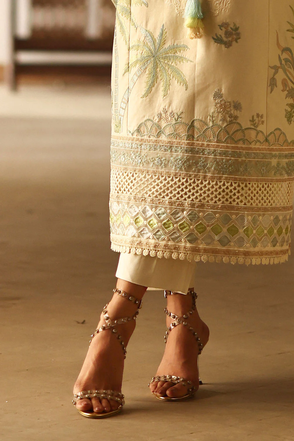 3 Piece Embroidered Lawn Suit with Organza Borders and Embroidered Printed Denting Lawn Dupatta - Image 5