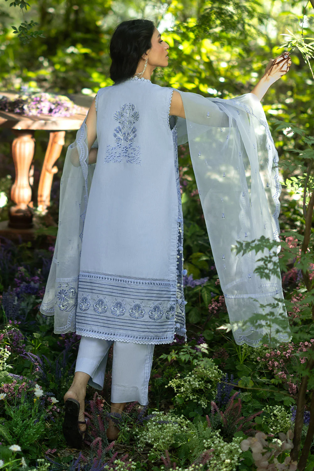 3 Piece Embroidered Paper Cotton Suit with Inner and Embroidered Borders and Embroidered Organza Dupatta - Image 4