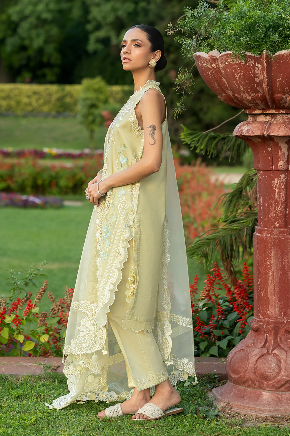 3 Piece Embroidered Paper Cotton Suit with Inner and Embroidered Organza Dupatta - Image 3