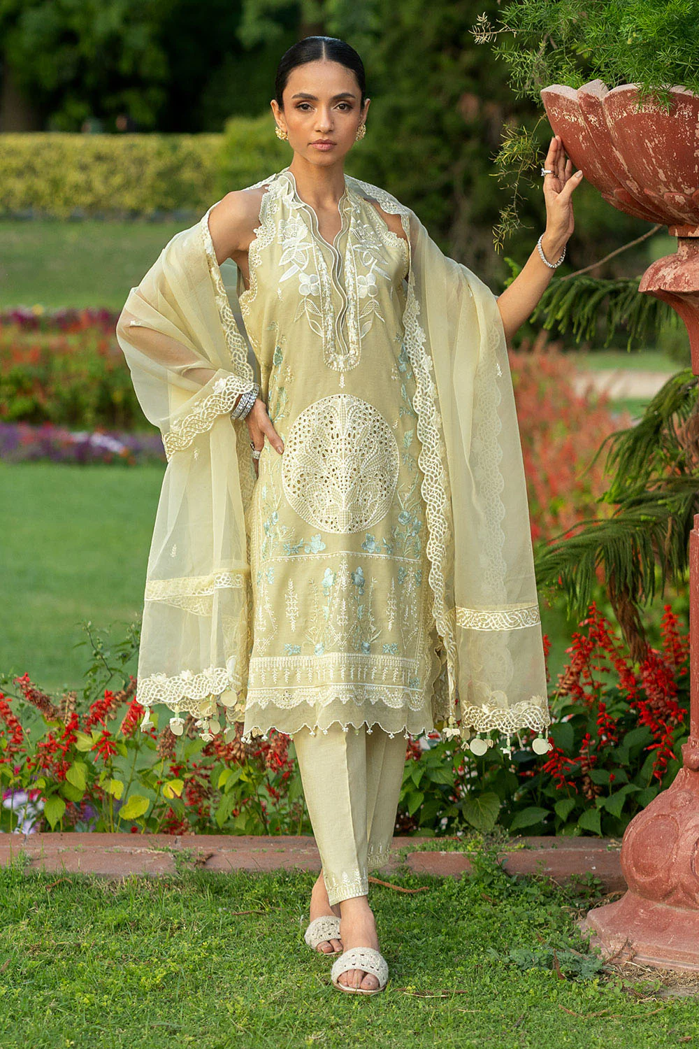 3 Piece Embroidered Paper Cotton Suit with Inner and Embroidered Organza Dupatta - Image 5