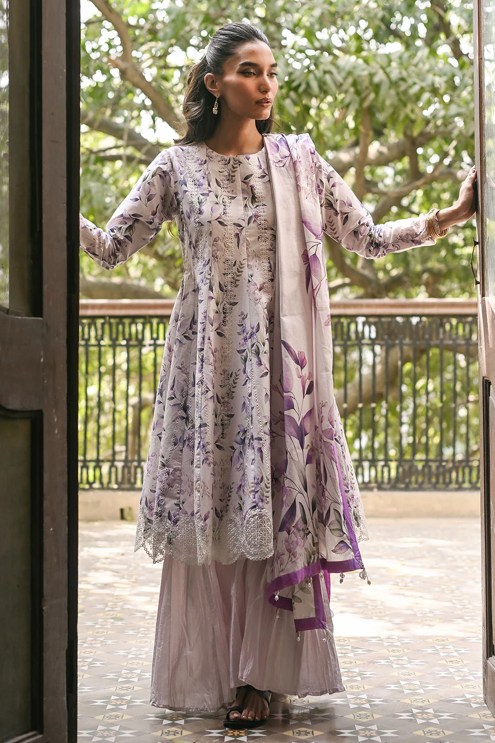 3 Piece Embroidered Printed Lawn Suit with Border - Image 6