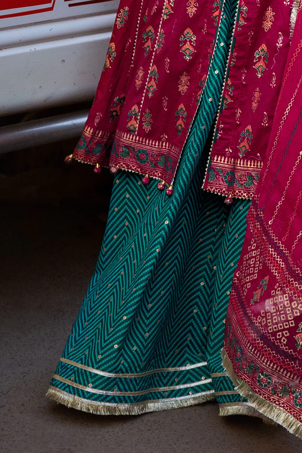 3 Piece Gold and Lacquer Printed Lawn Suit with Gold and Lacquer Printed Chiffon Dupatta and Gold and Lacquer Printed Trouser - Image 5
