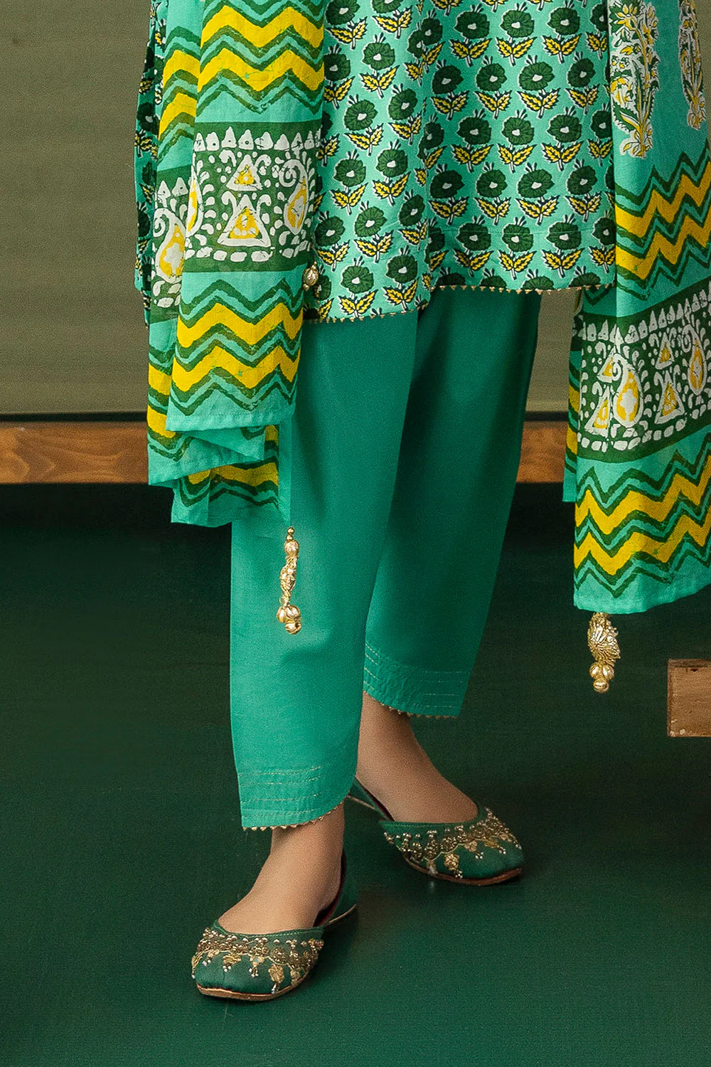 3 Piece Gota Embroidered Lawn Suit with Printed Lawn Dupatta - Image 5