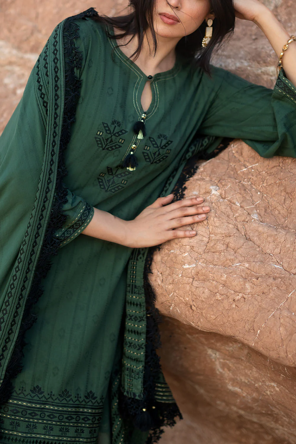 3 Piece Jacquard Suit - Image 2