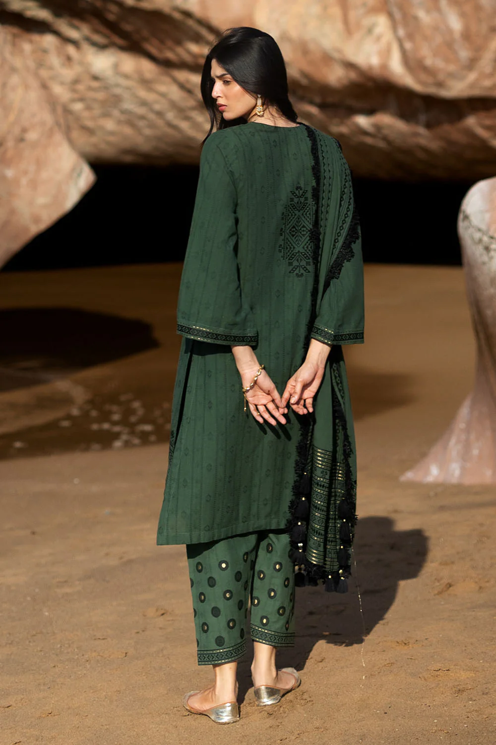 3 Piece Jacquard Suit - Image 4
