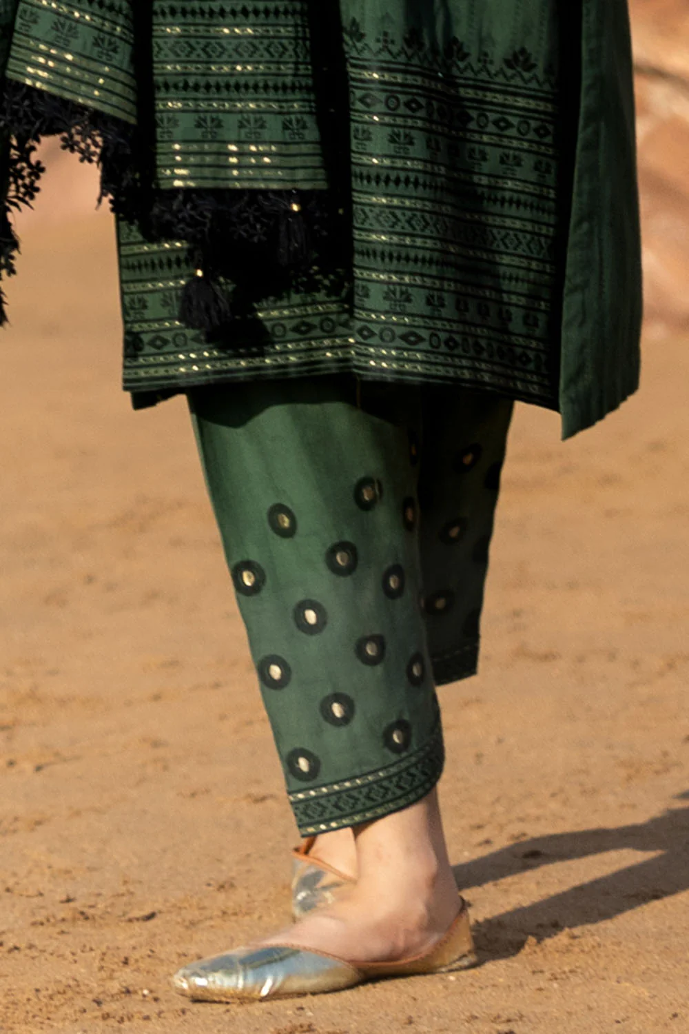 3 Piece Jacquard Suit - Image 5