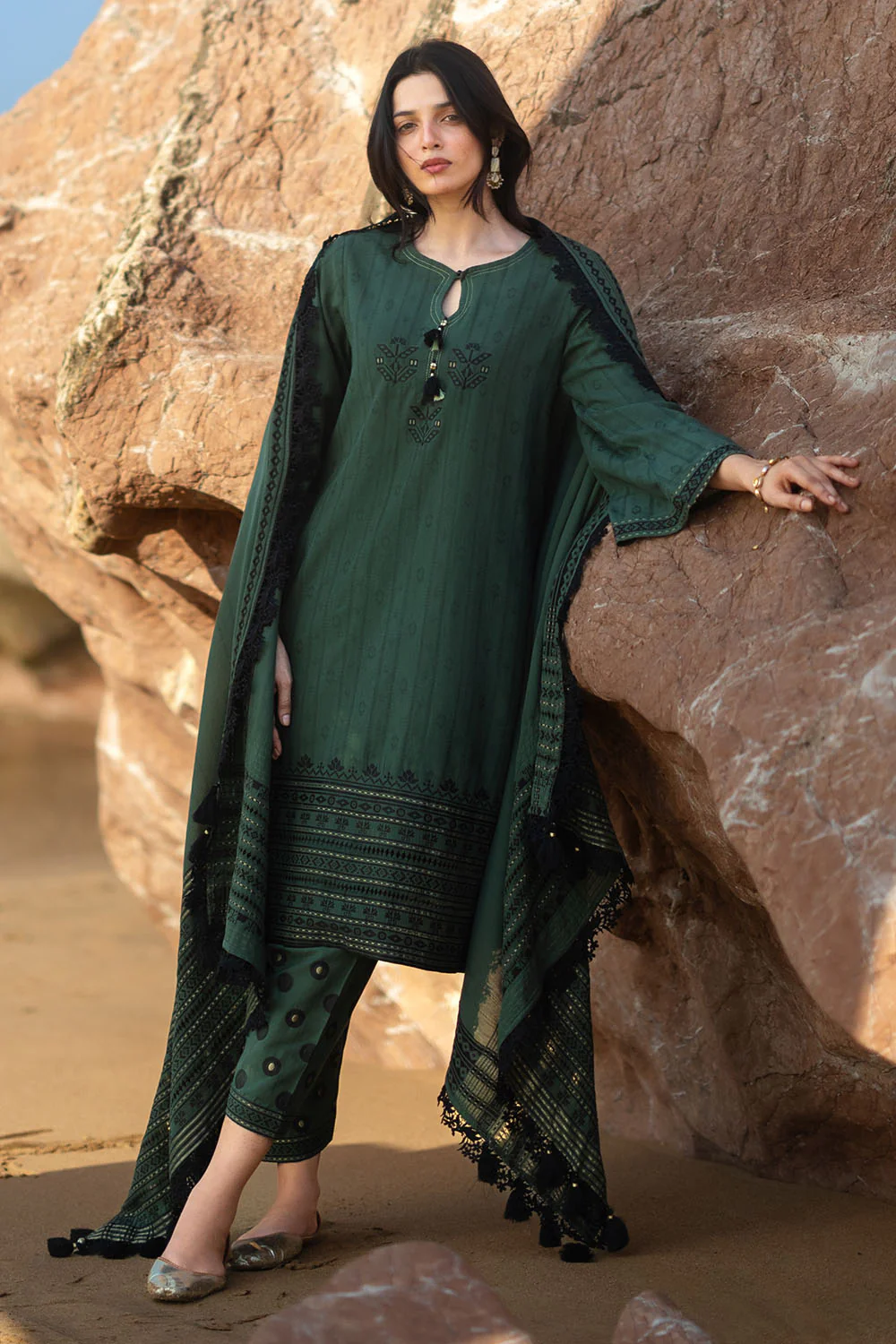 3 Piece Jacquard Suit - Image 6