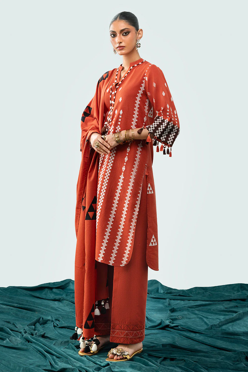 3 Piece Jacquard Suit with Dupatta - Image 3