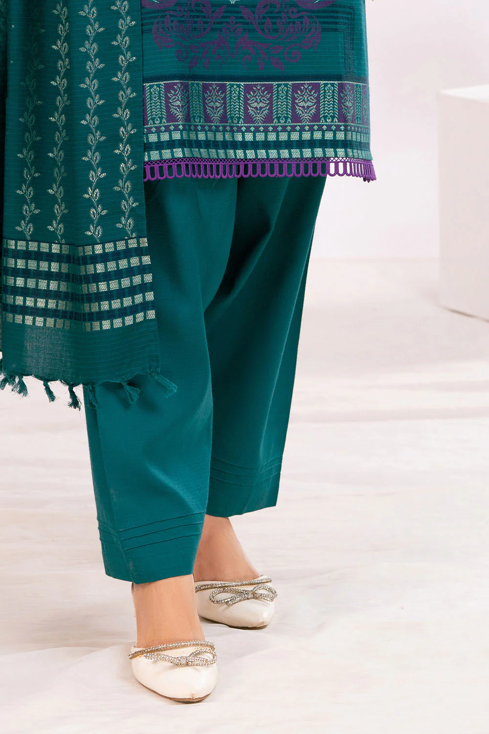 3 Piece Jacquard Suit with Dupatta - Image 5
