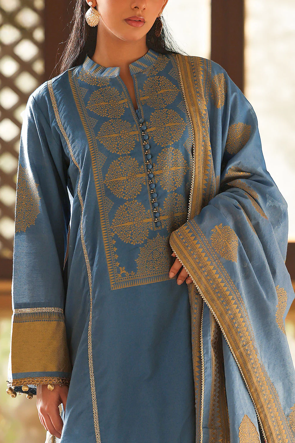 3 Piece Jacquard Suit with Jacquard Dupatta - Image 2