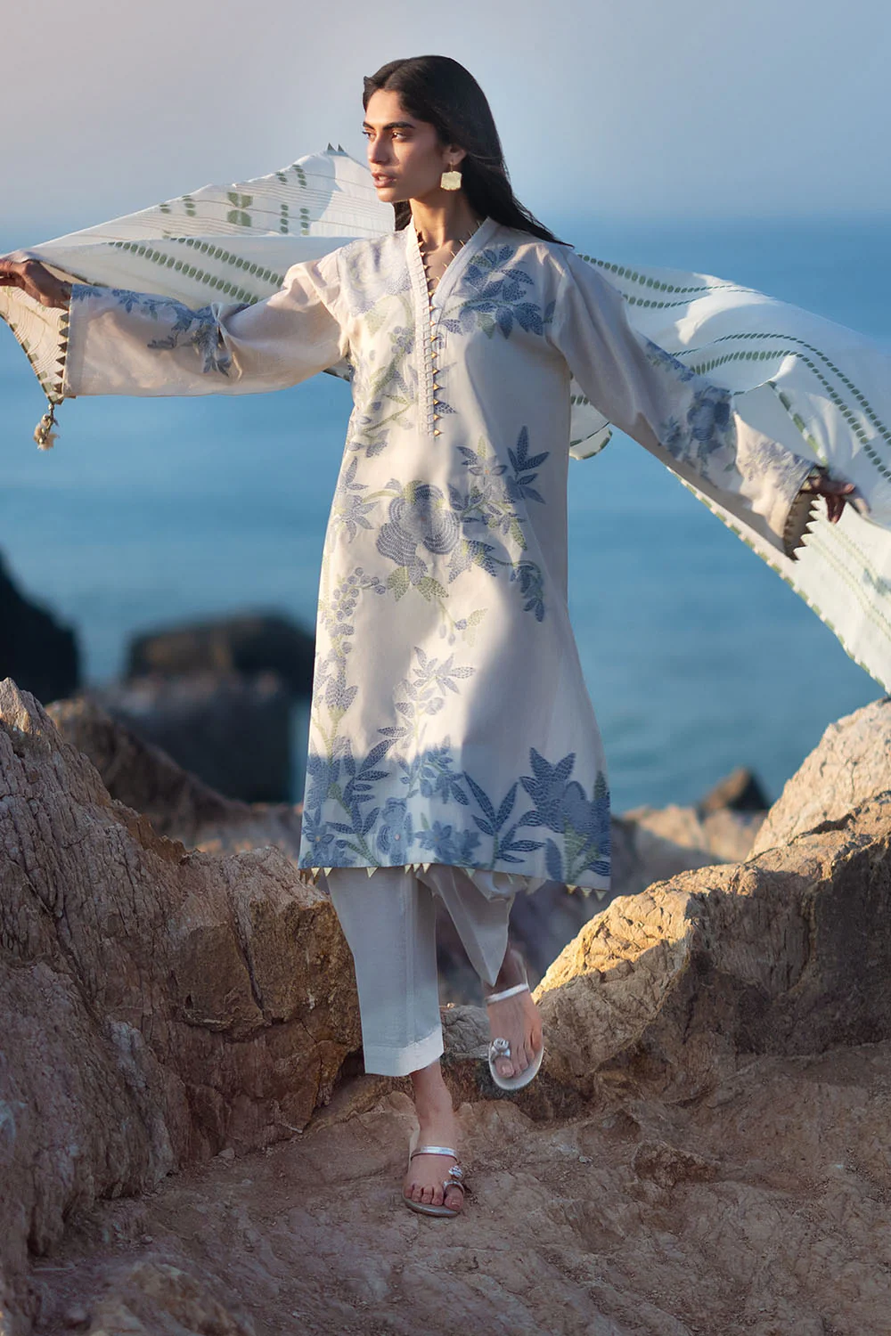 3 Piece Jacquard Suit with Jacquard Dupatta - Image 6