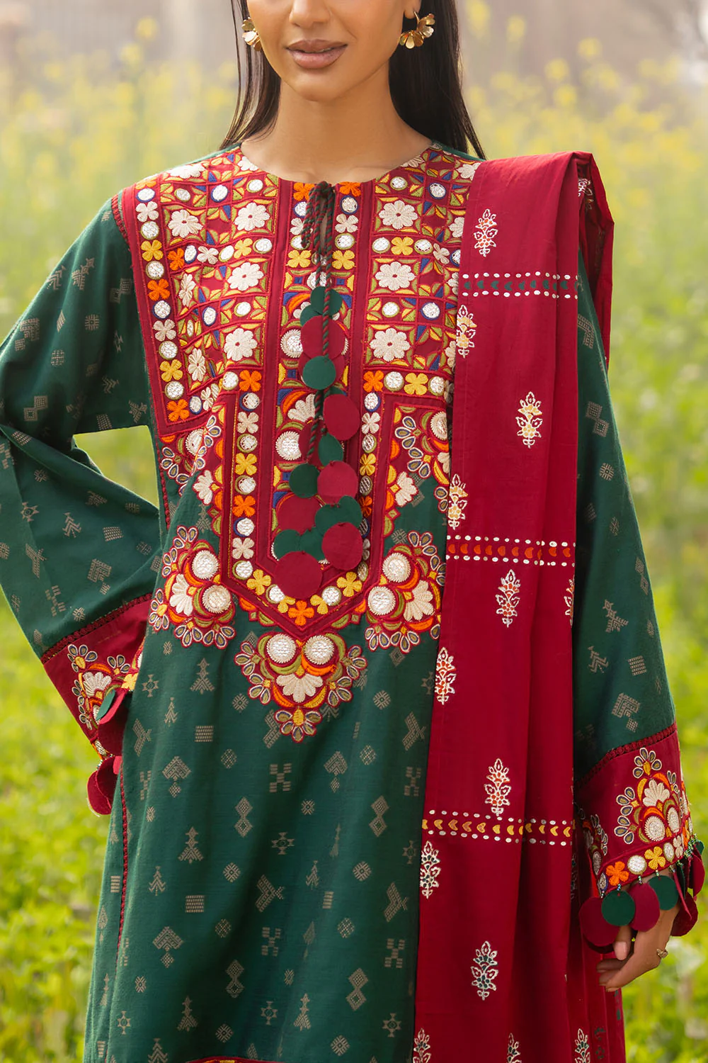 3 Piece Jacquard Suit with Silver Printed Dupatta and Embroidered Neckline and Accessories - Image 2