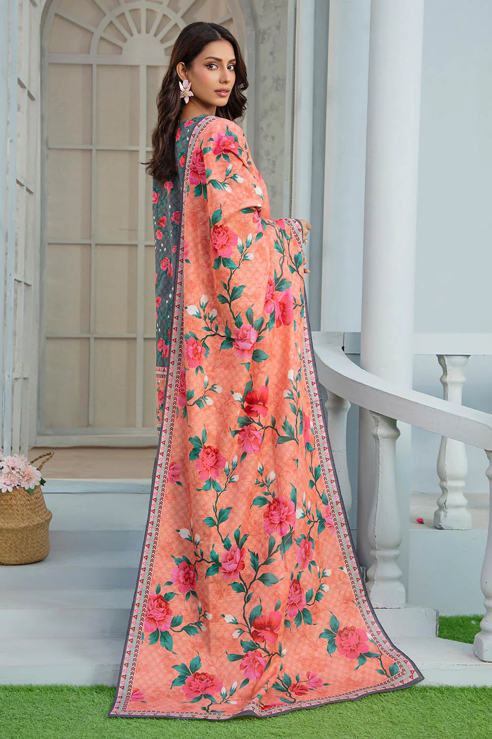 3 Piece Khaddar Suit with Dupatta - Image 4
