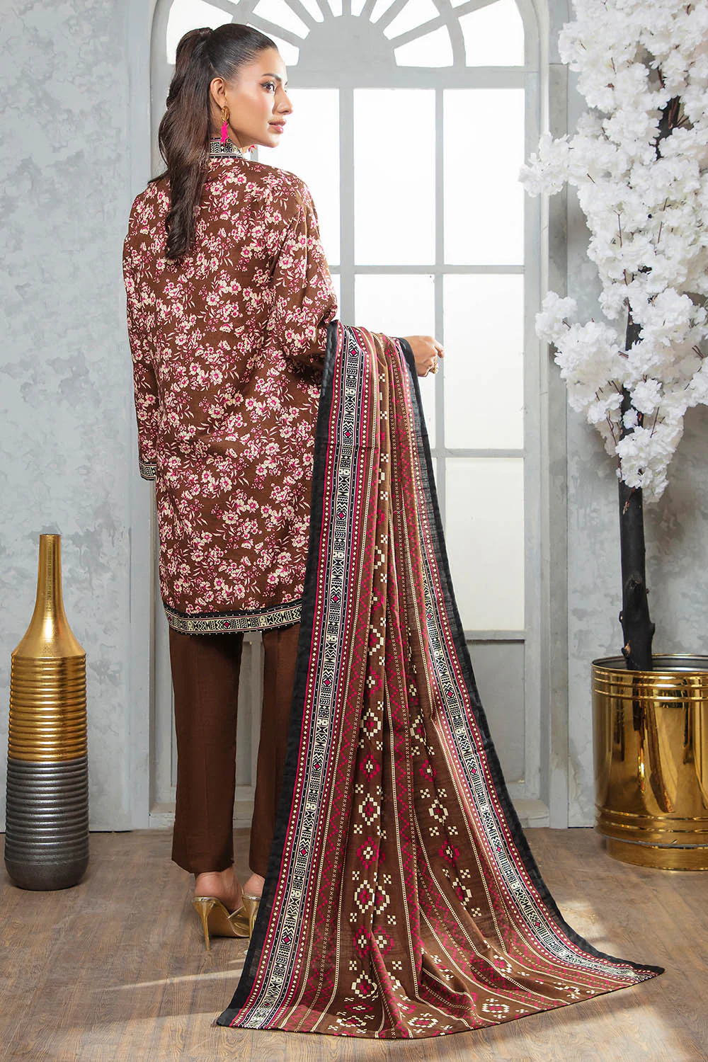 3 Piece Khaddar Suit with Dupatta - Image 4