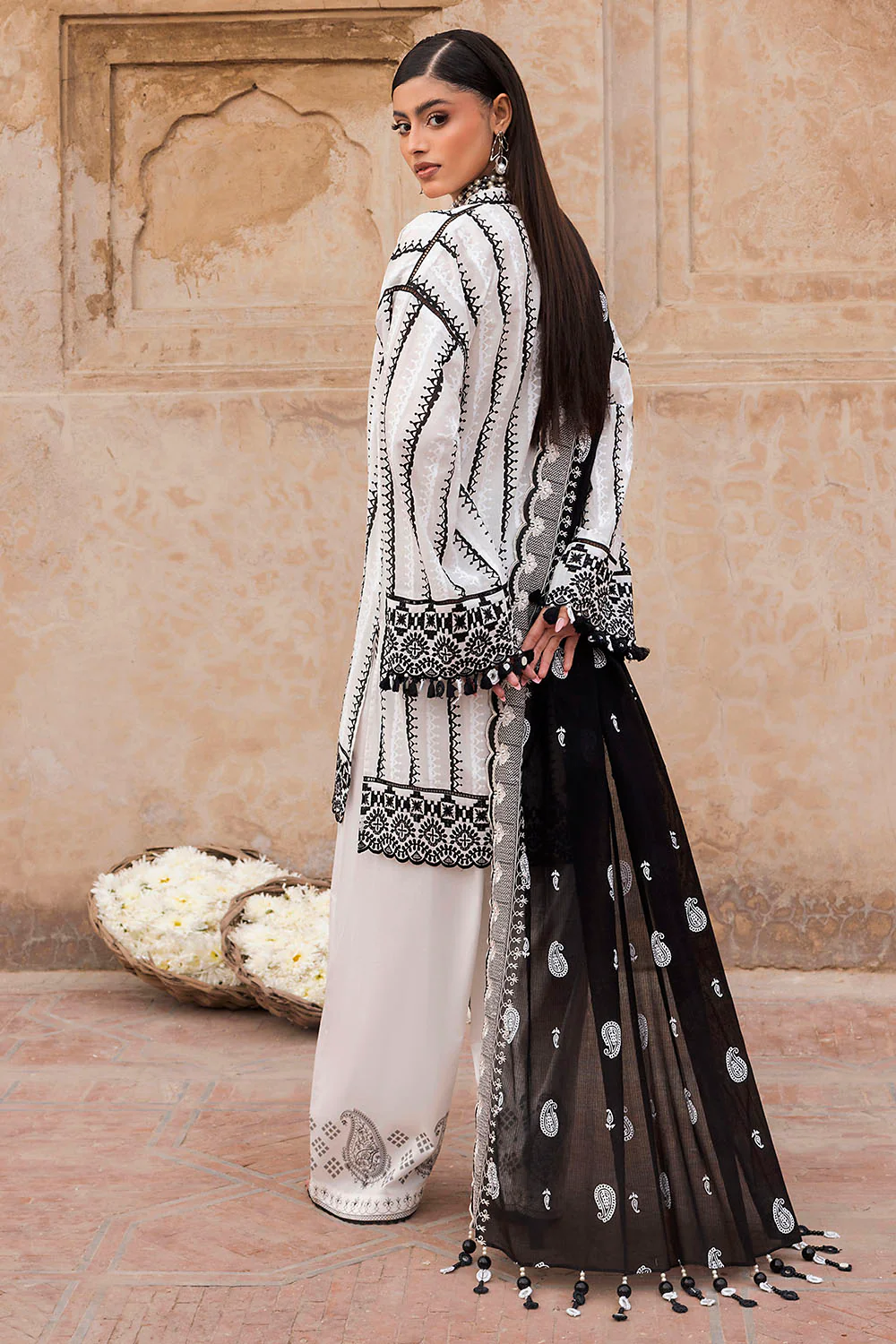 3 Piece Lacquer Printed Lawn Suit with Embroidered Lacquer Printed Denting Dupatta and Printed Trouser - Image 4
