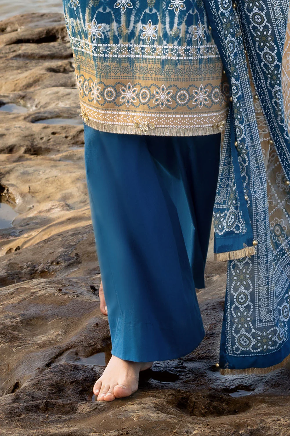 3 Piece Lacquer Printed Lawn Suit with Lacquer Printed Lawn Dupatta and Dyed Trouser - Image 5