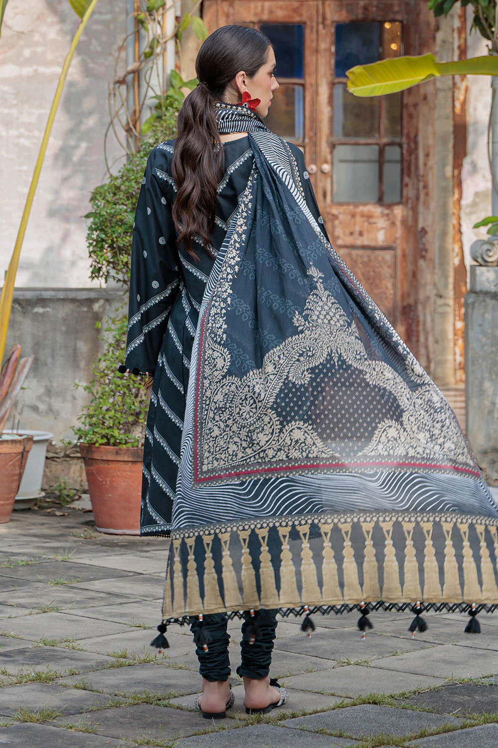 3 Piece Lacquer Printed Lawn Suit with Printed Denting Dupatta - Image 4