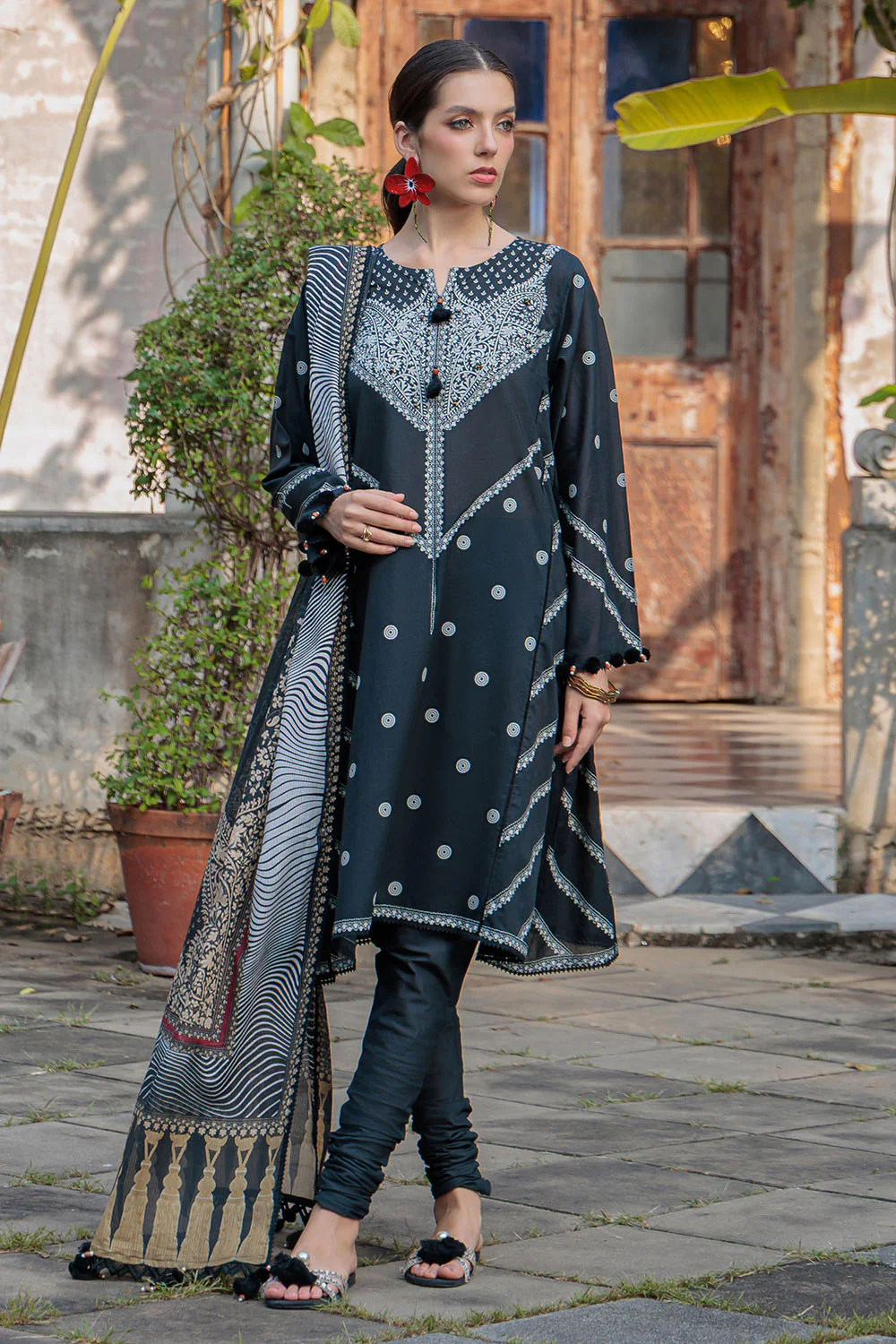 3 Piece Lacquer Printed Lawn Suit with Printed Denting Dupatta - Image 6