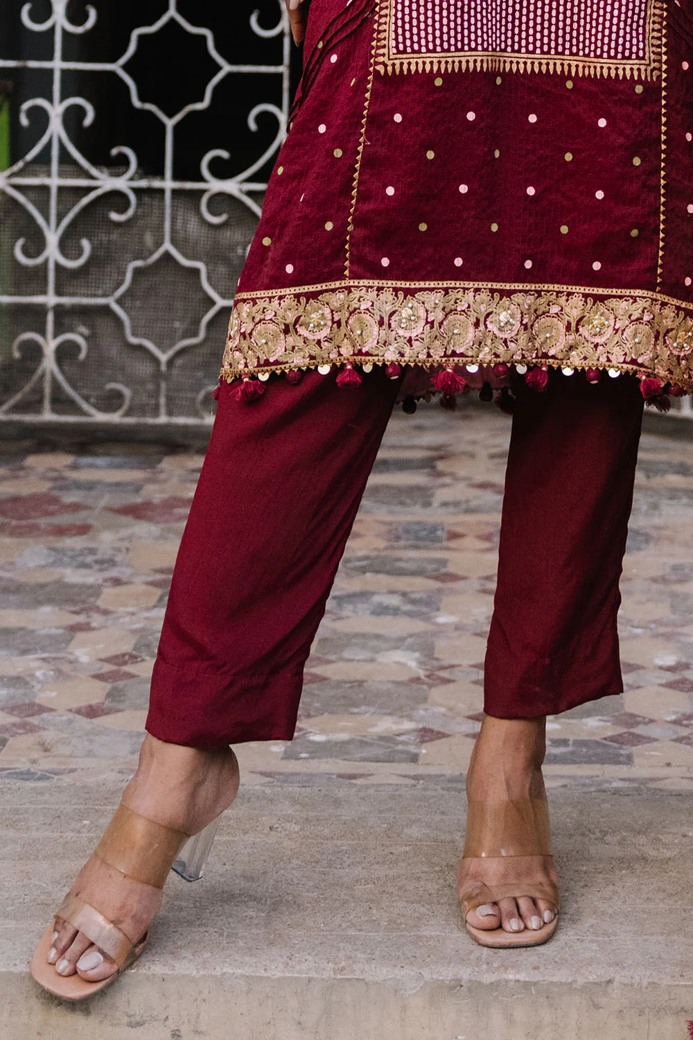 3 Piece Printed Cotton Silk Suit with Handwork and Lacquer Printed Organza Dupatta - Image 4