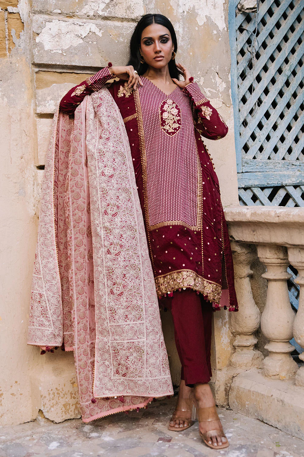 3 Piece Printed Cotton Silk Suit with Handwork and Lacquer Printed Organza Dupatta - Image 7