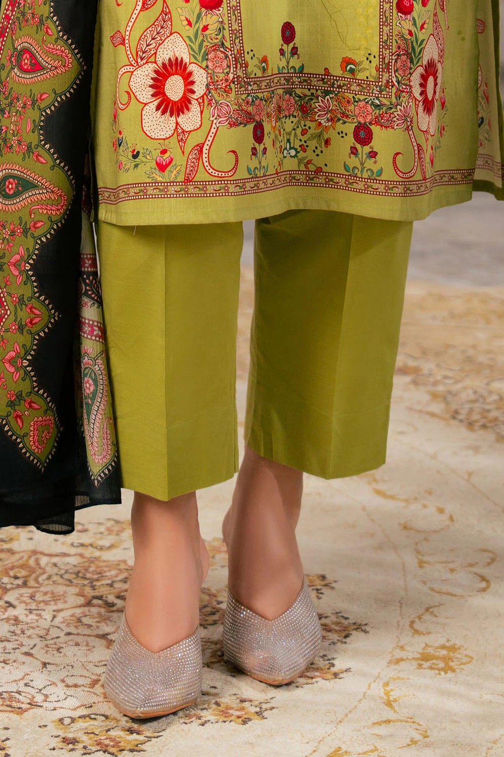 3 Piece Printed Cross Hatch Suit with Lawn Dupatta - Image 5