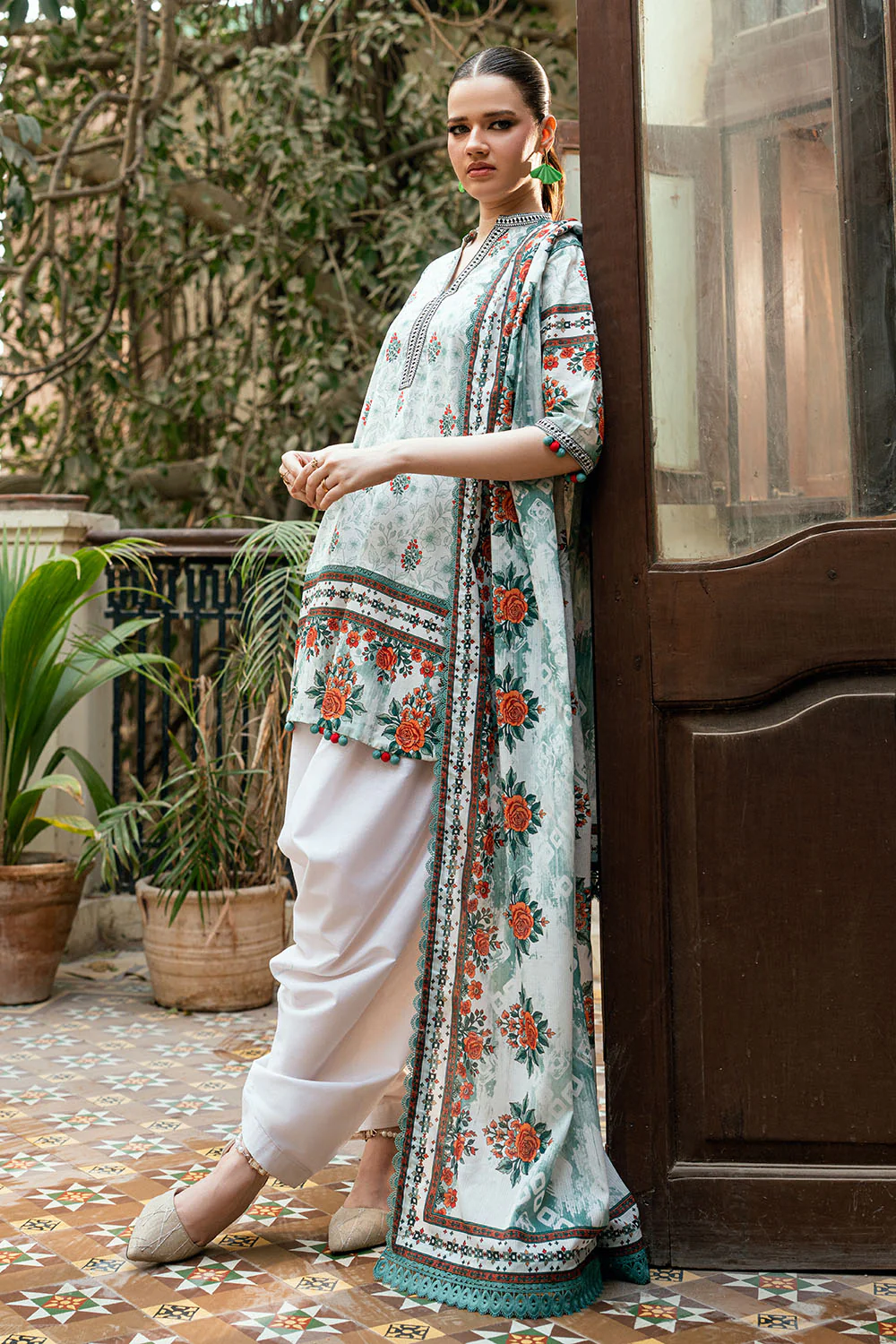 3 Piece Printed Cross Hatch Suit with Lawn Dupatta - Image 3