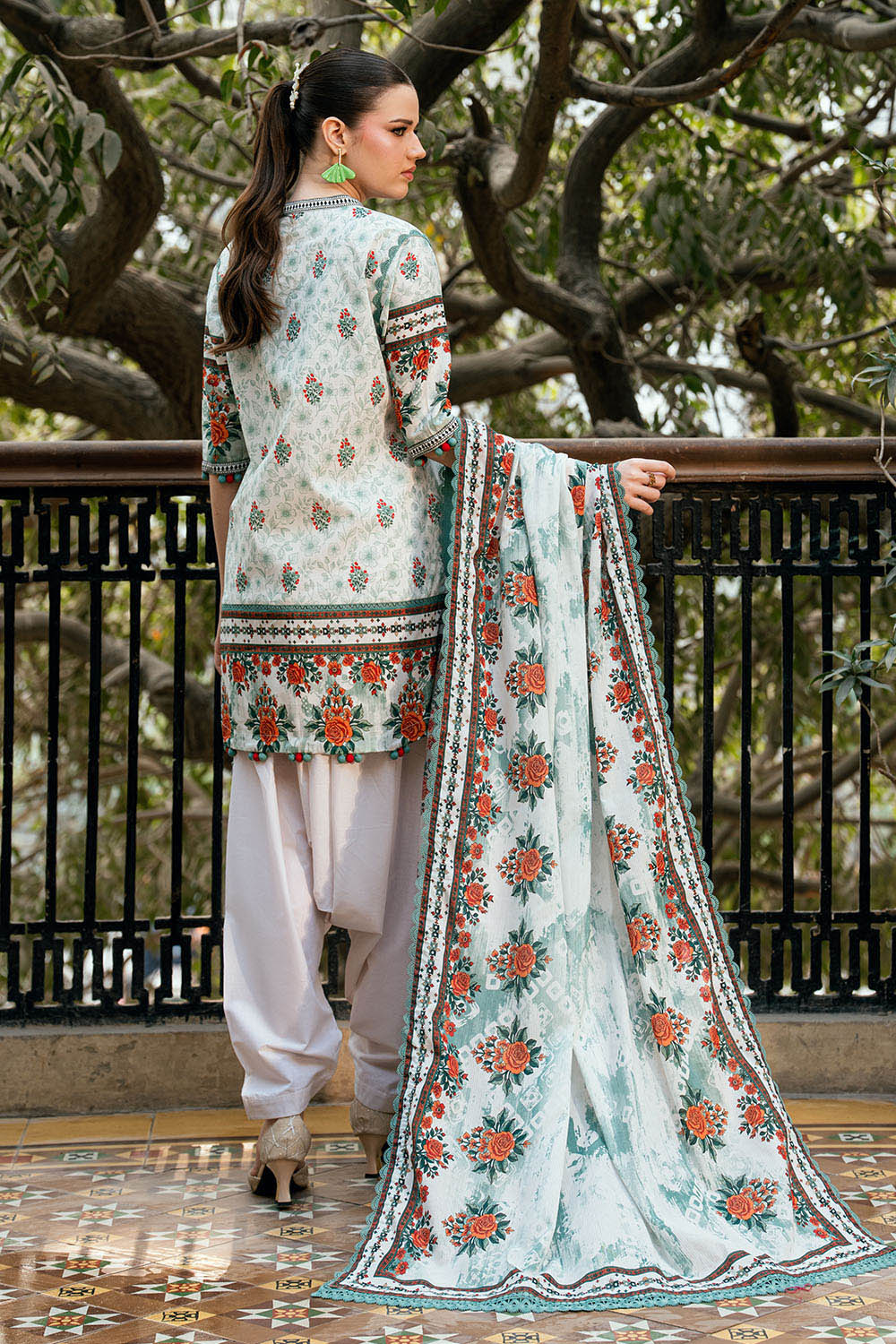 3 Piece Printed Cross Hatch Suit with Lawn Dupatta - Image 4