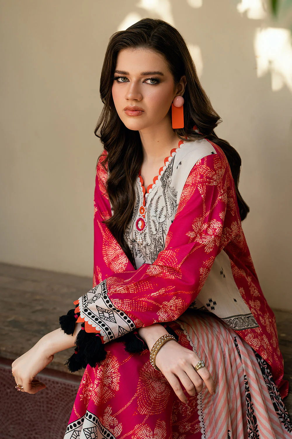 3 Piece Printed Cross Hatch Suit with Lawn Dupatta - Image 3