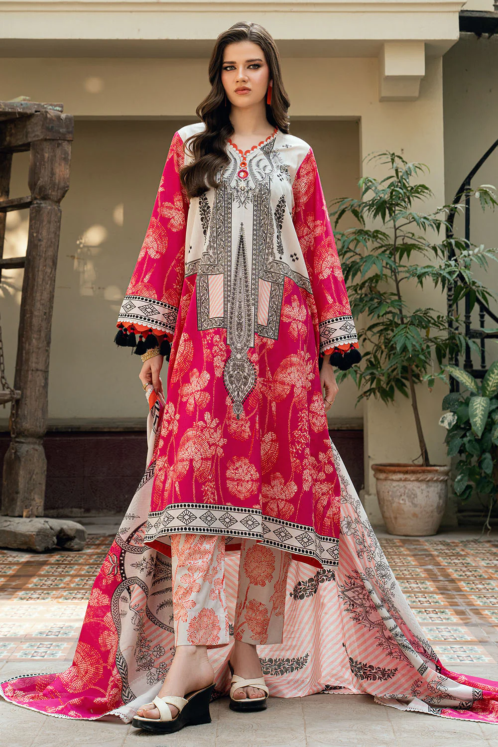 3 Piece Printed Cross Hatch Suit with Lawn Dupatta - Image 6