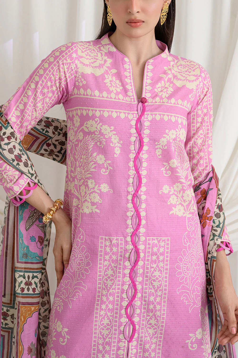 3 Piece Printed Dobby Suit with Printed Lawn Dupatta and Dyed Trouser - Image 2