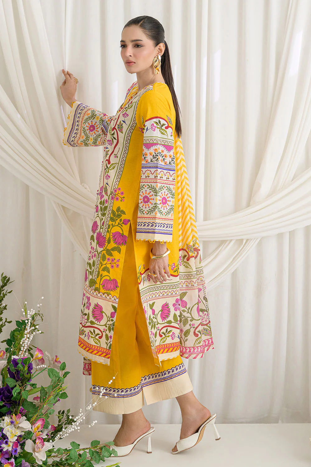 3 Piece Printed Dobby Suit with Printed Lawn Dupatta and Dyed Trouser - Image 3